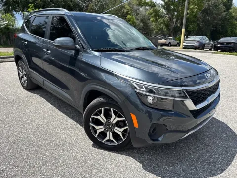 More photos of 2021 Kia Seltos EX at Evo Motors, FL