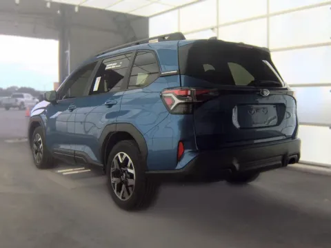 More photos of 2025 Subaru Forester Premium AWD at Evo Motors, FL