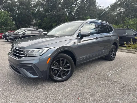 Another view of 2023 Volkswagen Tiguan SE for sale in Seffner, FL at Evo Motors