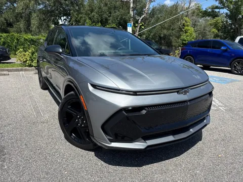 More photos of 2024 Chevrolet Equinox EV RS at Evo Motors, FL