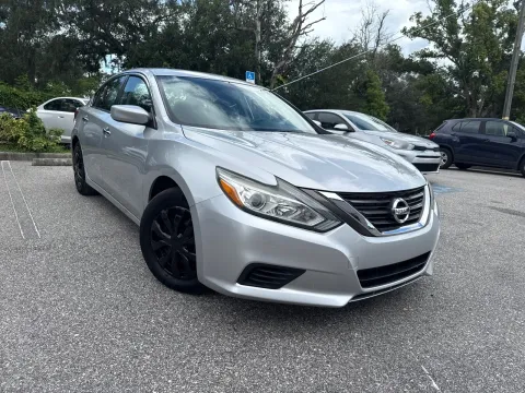 More photos of 2018 Nissan Altima 2.5 S at Evo Motors, FL