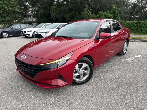 Photos of 2022 Hyundai Elantra SE for sale in Seffner, FL at Evo Motors
