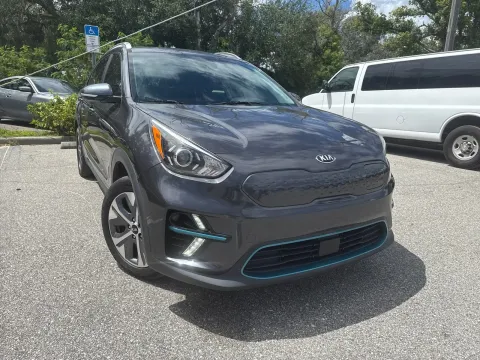 More photos of 2020 Kia Niro EV EX Premium at Evo Motors, FL