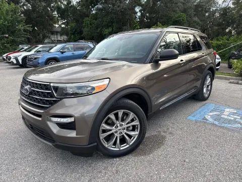 Photos of 2021 Ford Explorer XLT for sale in Seffner, FL at Evo Motors