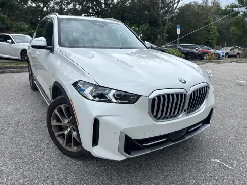 More photos of 2026 BMW X5 sDrive40i w/PREMIUM PACKAGE * PANO * HARMON KARDON * at Evo Motors, FL