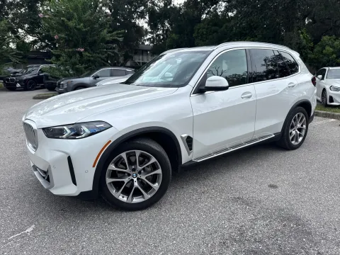Another view of 2026 BMW X5 sDrive40i w/PREMIUM PACKAGE * PANO * HARMON KARDON * for sale in Seffner, FL at Evo Motors