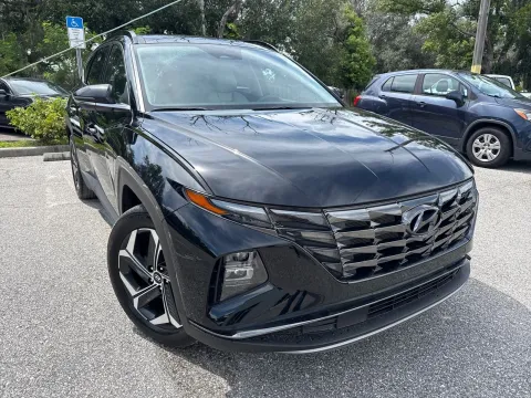 More photos of 2023 Hyundai Tucson Limited at Evo Motors, FL
