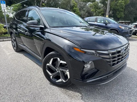 More photos of 2023 Hyundai Tucson Limited at Evo Motors, FL