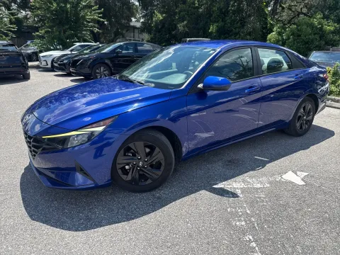 Another view of 2021 Hyundai Elantra SEL for sale in Seffner, FL at Evo Motors