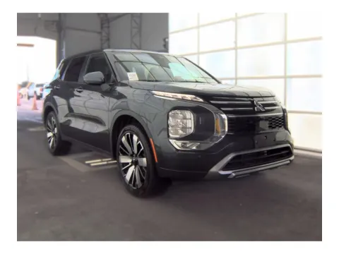 Photos of 2025 Mitsubishi Outlander Trail Edition 4WD w/3ROW LTHR. for sale in Seffner, FL at Evo Motors