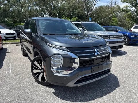 More photos of 2025 Mitsubishi Outlander Trail Edition 4WD w/3ROW LTHR. at Evo Motors, FL