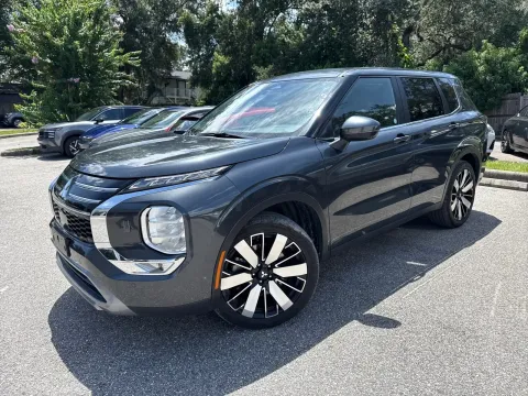 Photos of 2025 Mitsubishi Outlander Trail Edition 4WD w/3ROW LTHR. for sale in Seffner, FL at Evo Motors