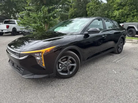 Another view of 2025 Kia K4 LXS for sale in Seffner, FL at Evo Motors