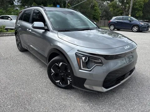 More photos of 2024 Kia Niro EV Wind PRESERVE PACKAGE at Evo Motors, FL