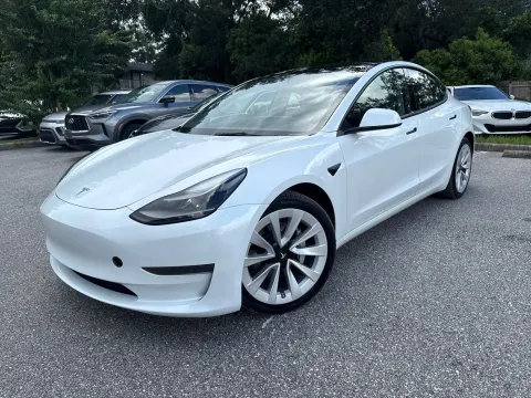 Photos of 2023 Tesla Model 3 for sale in Seffner, FL at Evo Motors