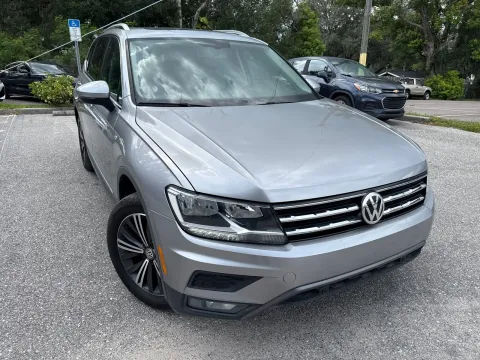 More photos of 2019 Volkswagen Tiguan SE at Evo Motors, FL