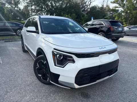 More photos of 2023 Kia Niro EV Wind at Evo Motors, FL