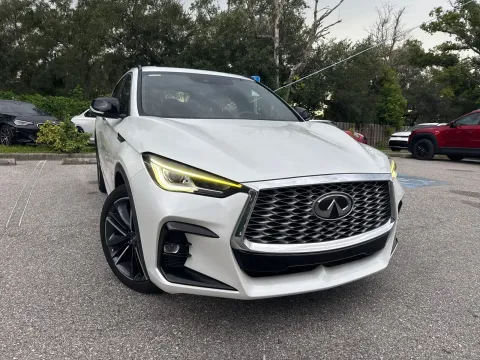 More photos of 2023 INFINITI QX55 LUXE at Evo Motors, FL