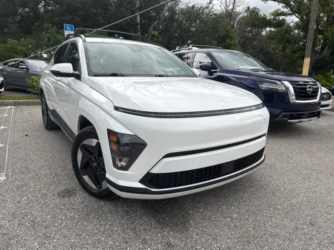 More photos of 2024 Hyundai Kona Electric SEL at Evo Motors, FL