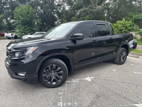 More photos of 2024 Honda Ridgeline Sport Crew Cab AWD at Evo Motors, FL