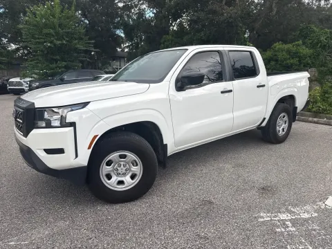 More photos of 2024 Nissan Frontier S Crew Cab 4X4 at Evo Motors, FL