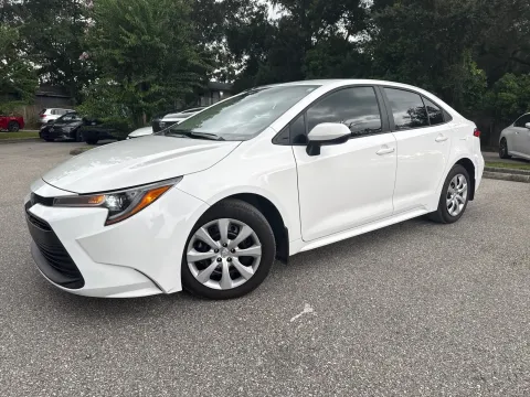 More photos of 2025 Toyota Corolla LE at Evo Motors, FL