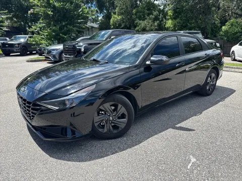 Another view of 2023 Hyundai Elantra SEL for sale in Seffner, FL at Evo Motors