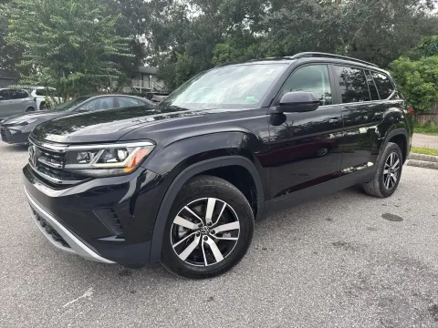 Another view of 2023 Volkswagen Atlas 2.0T SE for sale in Seffner, FL at Evo Motors