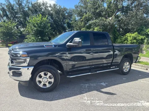 More photos of 2026 Ram 2500 Big Horn Crew Cab 4X4 W/12IN SCREEN at Evo Motors, FL
