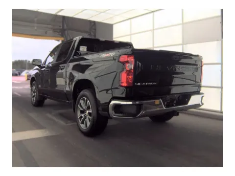 More photos of 2025 Chevrolet Silverado 1500 LT Crew Cab 4X4 w/20IN WHEELS at Evo Motors, FL