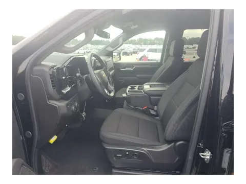 More photos of 2025 Chevrolet Silverado 1500 LT Crew Cab 4X4 w/20IN WHEELS at Evo Motors, FL