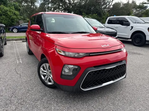 More photos of 2022 Kia Soul LX at Evo Motors, FL