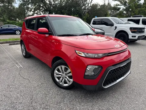 More photos of 2022 Kia Soul LX at Evo Motors, FL