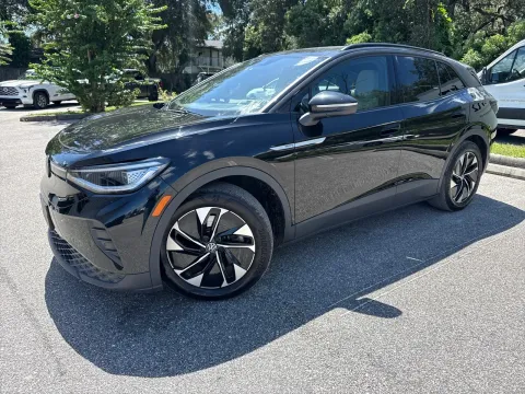 Another view of 2022 Volkswagen ID.4 Pro S for sale in Seffner, FL at Evo Motors