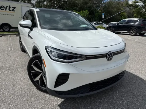 More photos of 2023 Volkswagen ID.4 Pro S at Evo Motors, FL