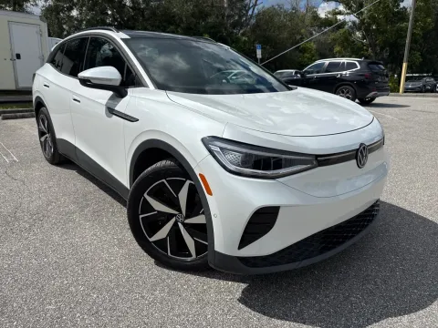 More photos of 2023 Volkswagen ID.4 Pro S at Evo Motors, FL