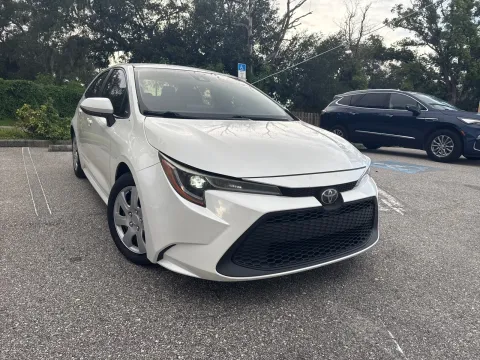 More photos of 2020 Toyota Corolla LE at Evo Motors, FL