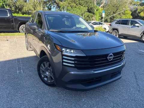 More photos of 2025 Nissan Kicks S at Evo Motors, FL