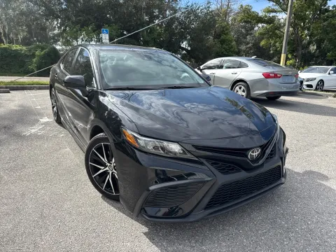 More photos of 2021 Toyota Camry SE Nightshade at Evo Motors, FL