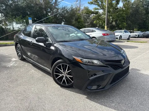 More photos of 2021 Toyota Camry SE Nightshade at Evo Motors, FL