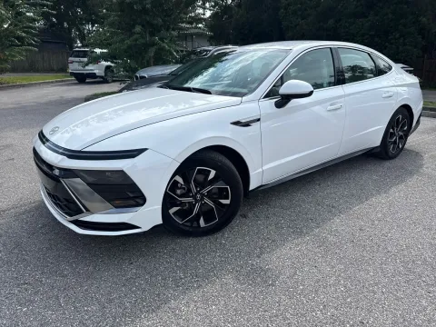 Another view of 2025 Hyundai Sonata SEL for sale in Seffner, FL at Evo Motors