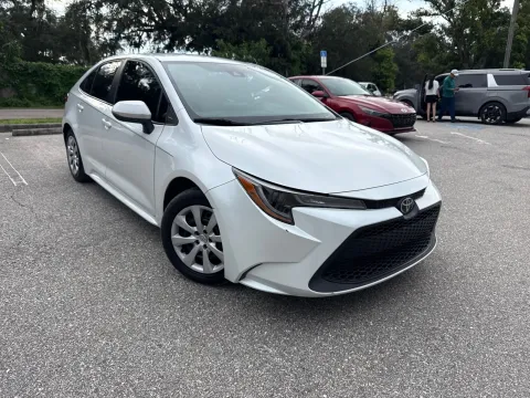 More photos of 2022 Toyota Corolla LE at Evo Motors, FL