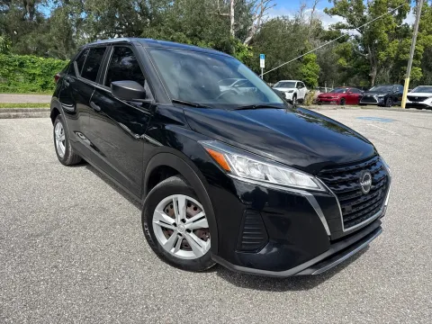 More photos of 2022 Nissan Kicks S at Evo Motors, FL