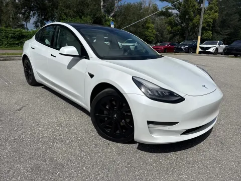 More photos of 2021 Tesla Model 3 Standard Range Plus at Evo Motors, FL