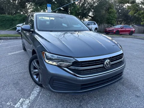 More photos of 2024 Volkswagen Jetta SE at Evo Motors, FL