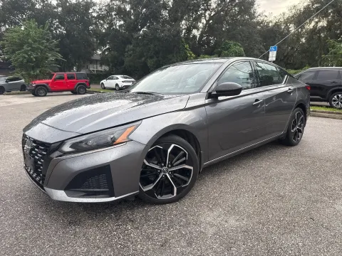 Another view of 2023 Nissan Altima 2.5 SR for sale in Seffner, FL at Evo Motors