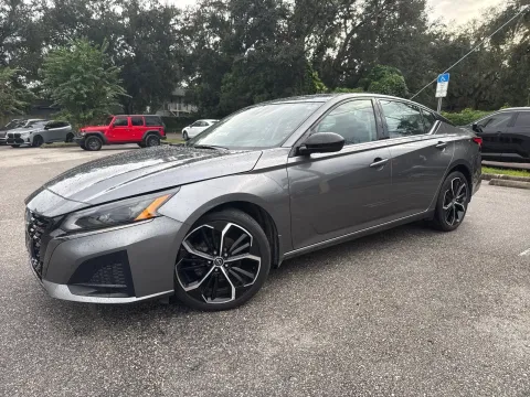 More photos of 2023 Nissan Altima 2.5 SR at Evo Motors, FL