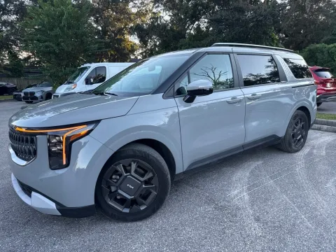 More photos of 2026 Kia Carnival Hybrid EX at Evo Motors, FL