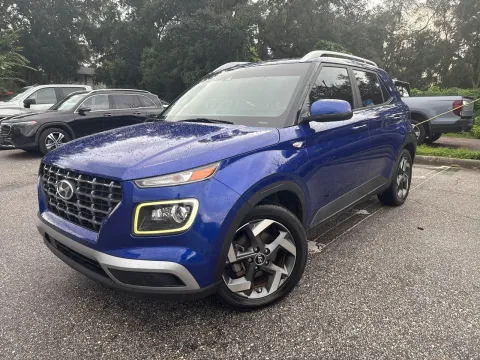 Photos of 2022 Hyundai Venue Limited for sale in Seffner, FL at Evo Motors
