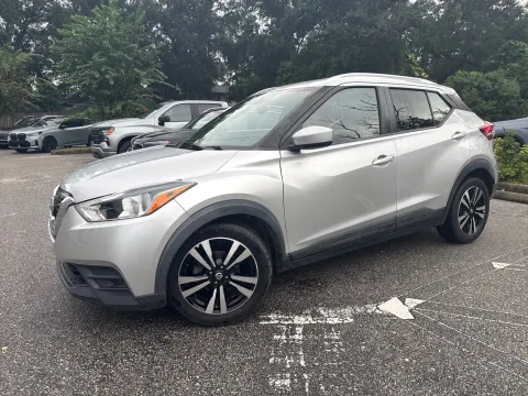 More photos of 2020 Nissan Kicks SV at Evo Motors, FL